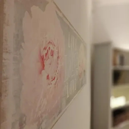 Constantina - βίλα κωνσταντίνα * Artemida (Attica)