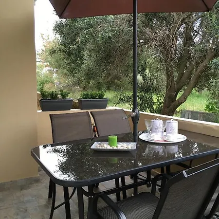 Apartment Constantina - βίλα κωνσταντίνα Artemida (Attica)